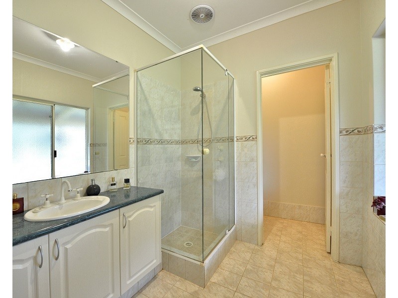 61 Avoca Retreat, North Dandalup WA 6207