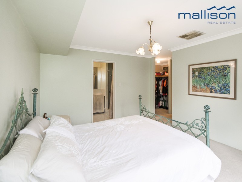 3 Desby Place, Leeming WA 6149