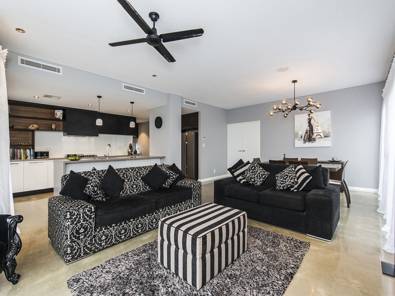 17 Cilantro Parkway, Banjup WA 6164
