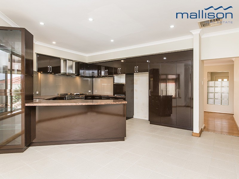 9 Paton Close, Winthrop WA 6150