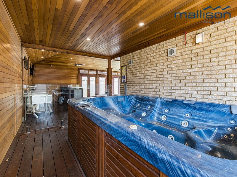 9 Paton Close, Winthrop WA 6150
