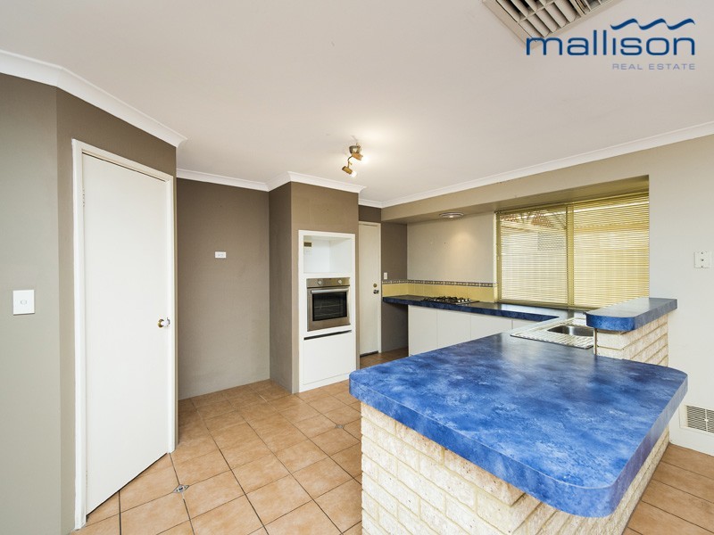 33 Eastwood Parade, Canning Vale WA 6155