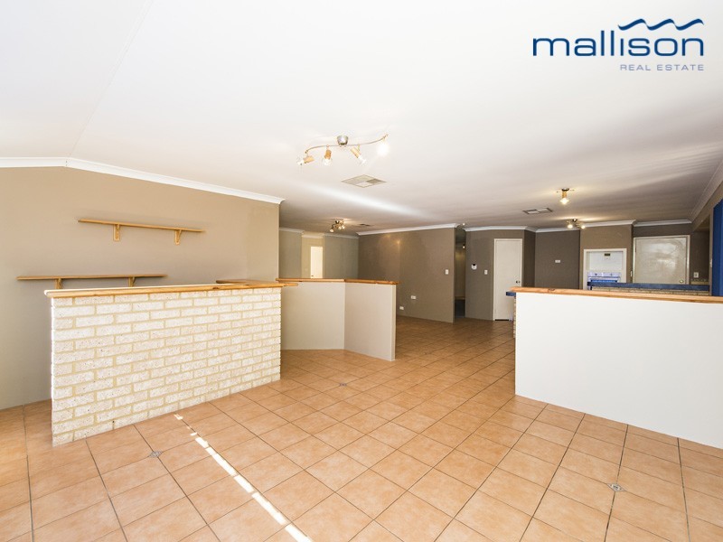 33 Eastwood Parade, Canning Vale WA 6155