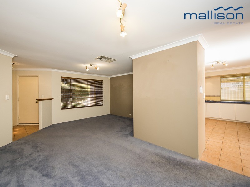 33 Eastwood Parade, Canning Vale WA 6155