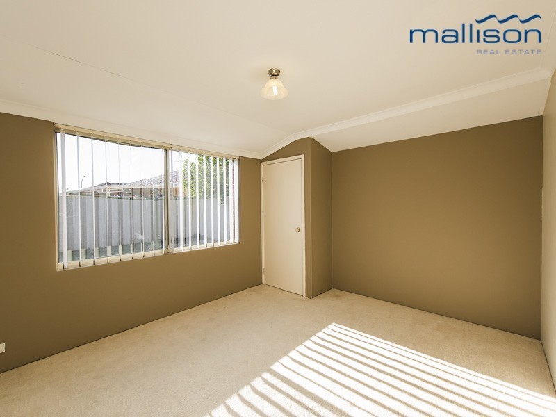 33 Eastwood Parade, Canning Vale WA 6155