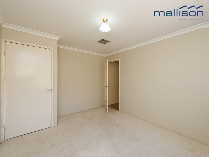 33 Eastwood Parade, Canning Vale WA 6155