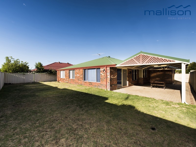 33 Eastwood Parade, Canning Vale WA 6155