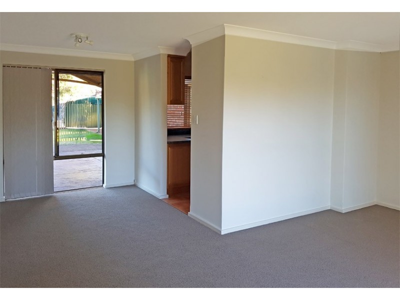 15 Silvertop Terrace, Willetton WA 6155