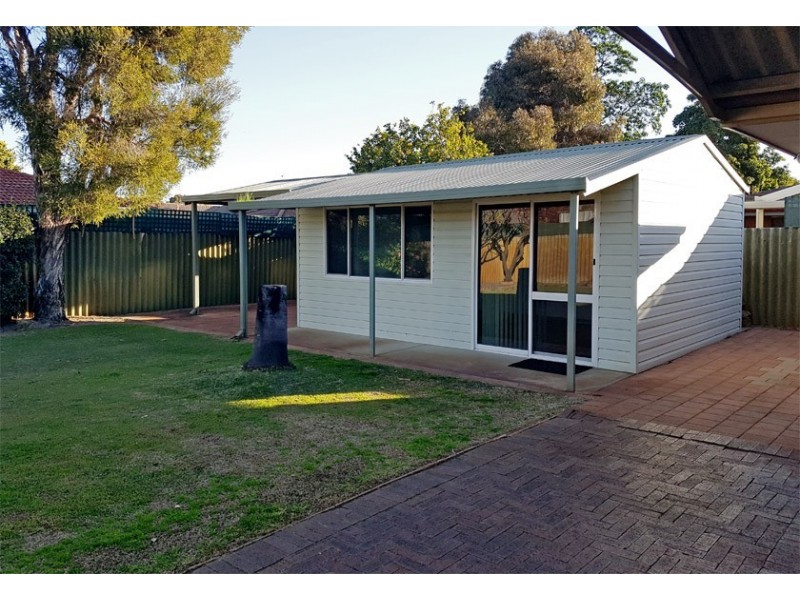15 Silvertop Terrace, Willetton WA 6155