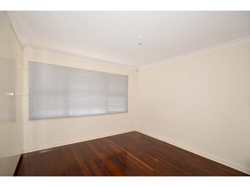 12 Escalus Street, Coolbellup WA 6163