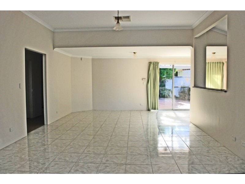 7 Westland Place, Waterford WA 6152