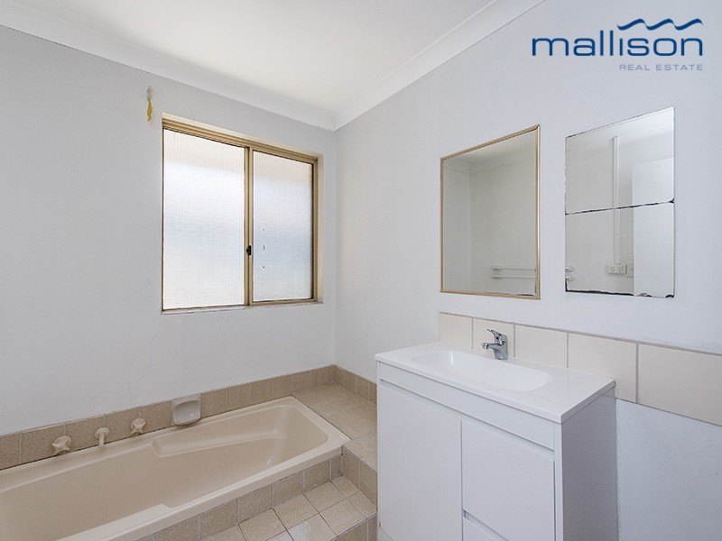 3A&B Keir Close, Leeming WA 6149