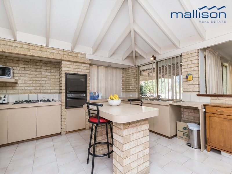 36 Casserly Drive, Leeming WA 6149