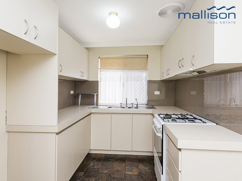 14 Carakine Grove, Thornlie WA 6108