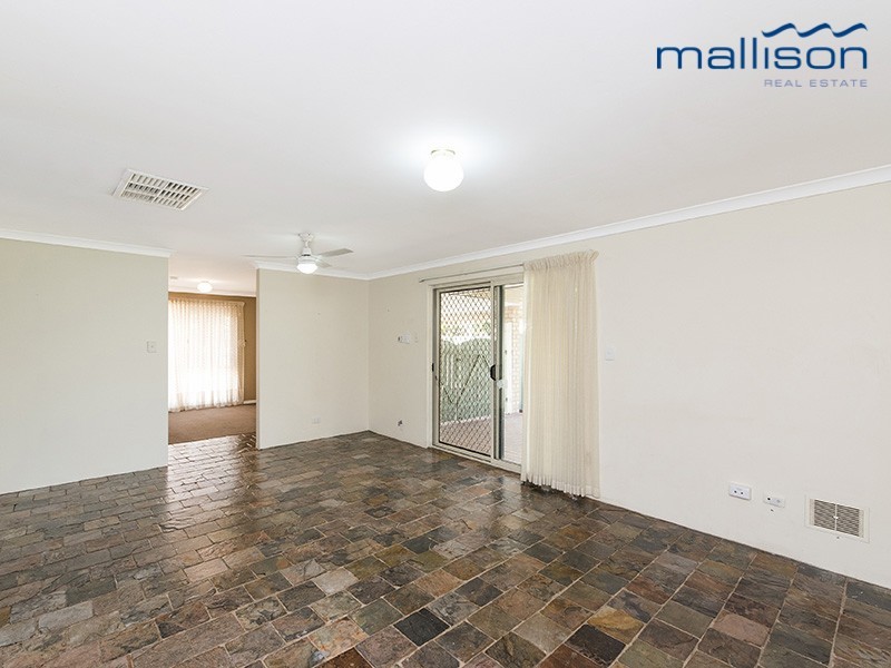 14 Carakine Grove, Thornlie WA 6108