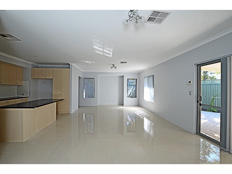 18B Hicks Road, Kelmscott WA 6111