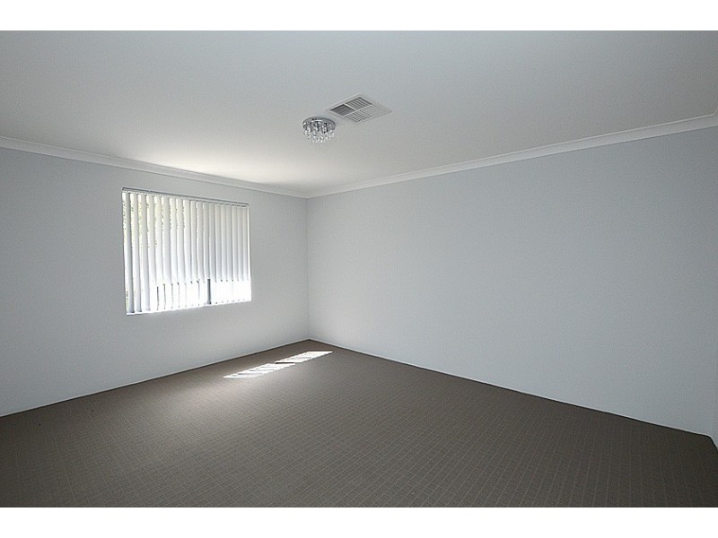 18B Hicks Road, Kelmscott WA 6111