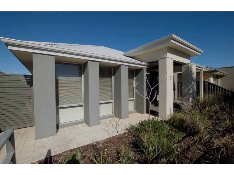 7 Roudnice Lane, Champion Lakes WA 6111