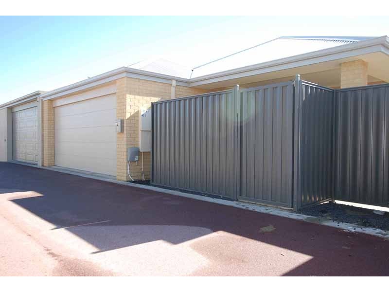 7 Roudnice Lane, Champion Lakes WA 6111