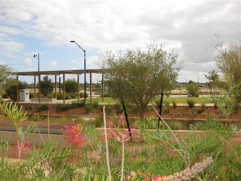 7 Roudnice Lane, Champion Lakes WA 6111