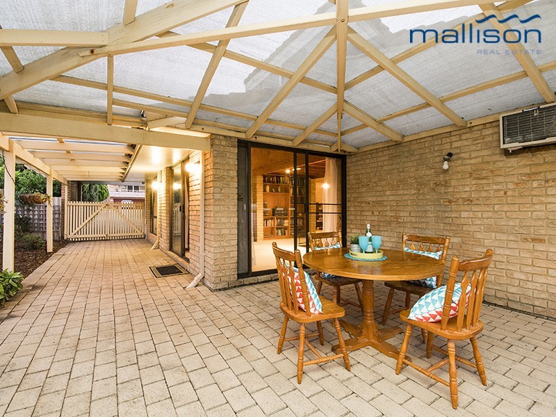 3 Allard Place, Leeming WA 6149