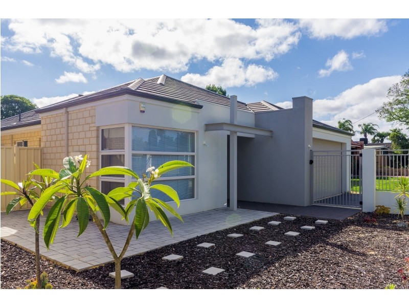 35 Range View Way, Thornlie WA 6108