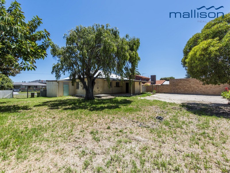 6 Wavelea Street, Safety Bay WA 6169