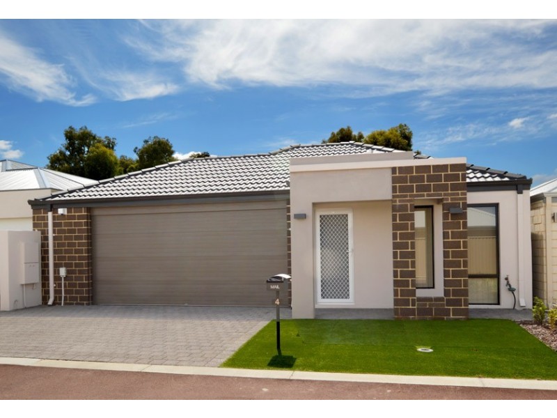4 Letts Lane, Piara Waters WA 6112