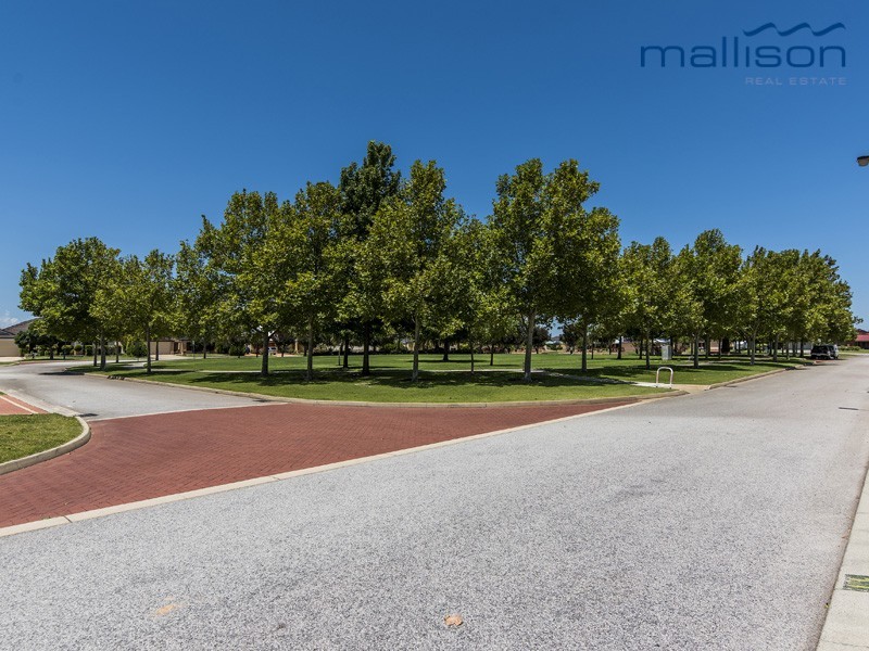 18 Capensia Way, Canning Vale WA 6155