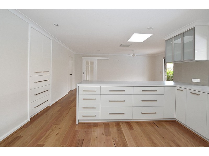 8 Shipton Place, Willetton WA 6155