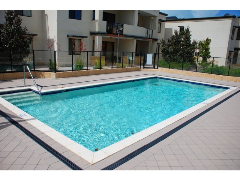 17/5 Eastleigh Loop, Currambine WA 6028