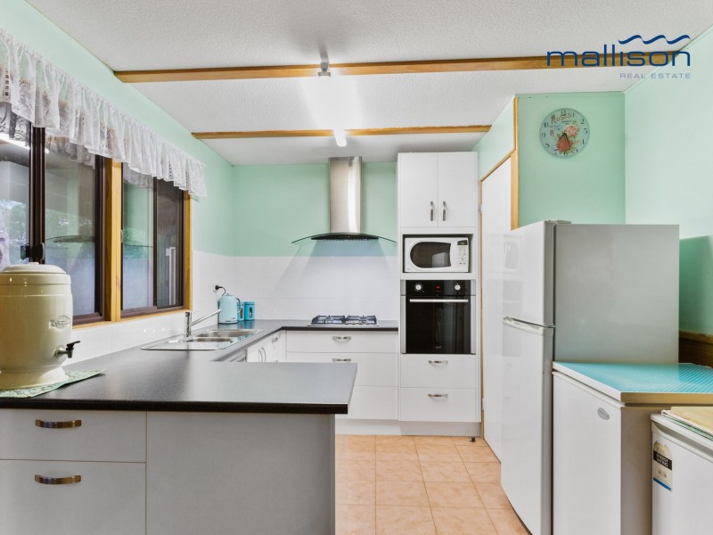 22 Onyx Road, Mount Richon WA 6112