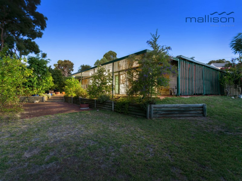 22 Onyx Road, Mount Richon WA 6112