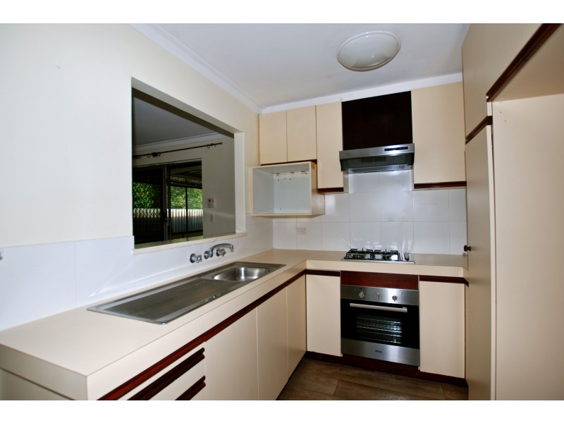 16 Parer Close, Thornlie WA 6108