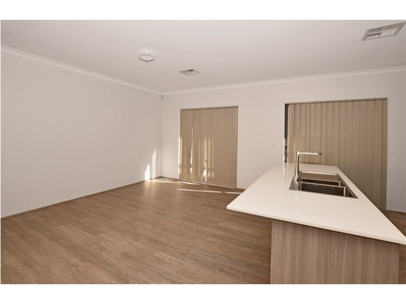 129 Broadway Boulevard, Piara Waters WA 6112