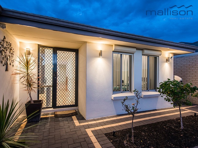 14 Crimson Way, Harrisdale WA 6112