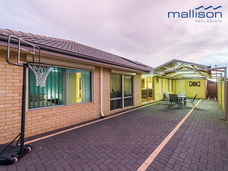 14 Crimson Way, Harrisdale WA 6112