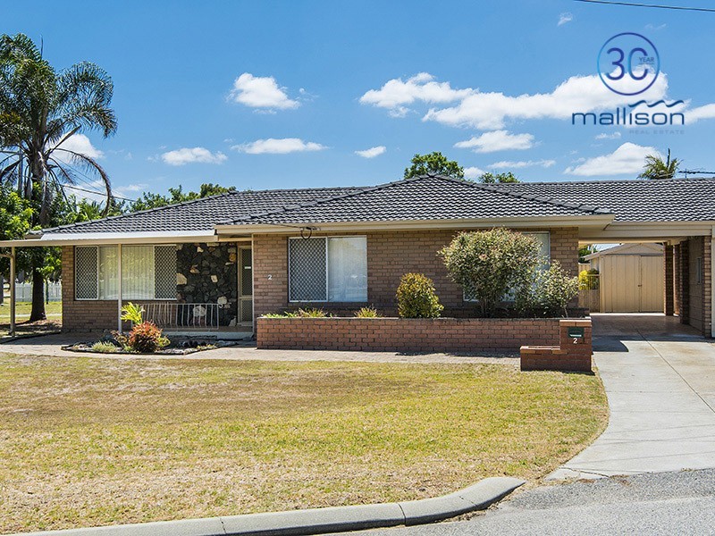 2 Greenwood Place, Lynwood WA 6147