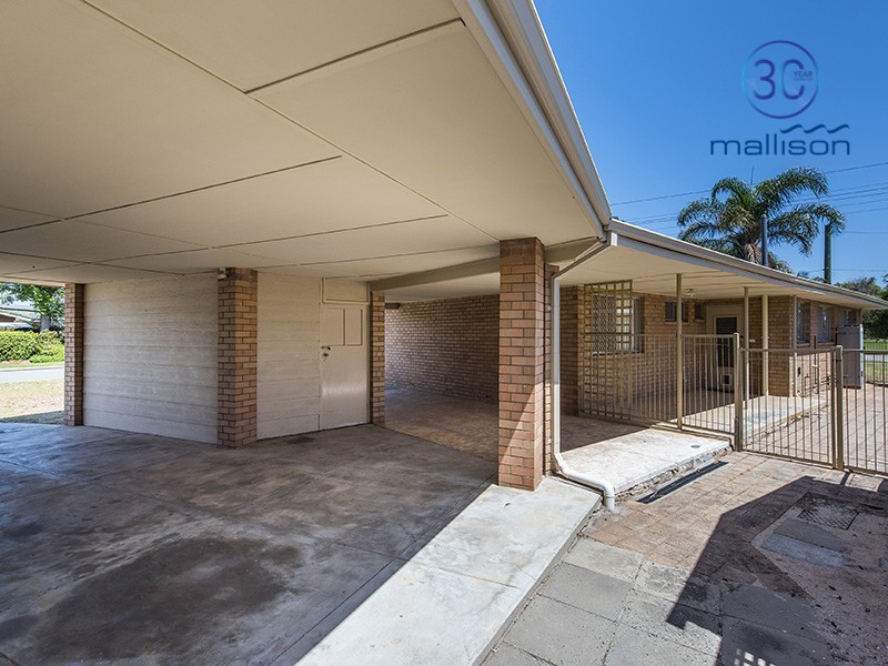 2 Greenwood Place, Lynwood WA 6147