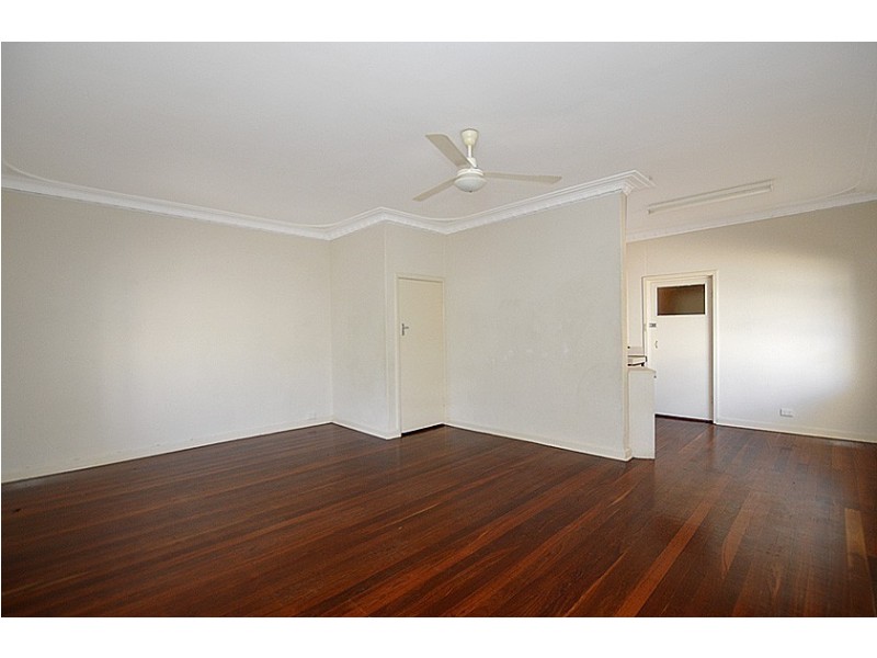 14 Ellement Parade, Coogee WA 6166