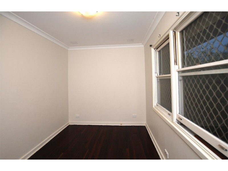 5 Hagart Way, Lockridge WA 6054