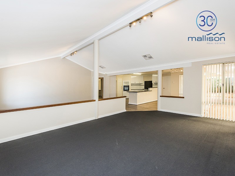16 Gatineau Grove, Bibra Lake WA 6163