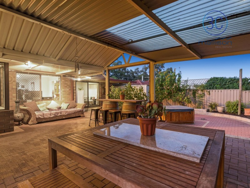 35 Ningaloo Way, Thornlie WA 6108