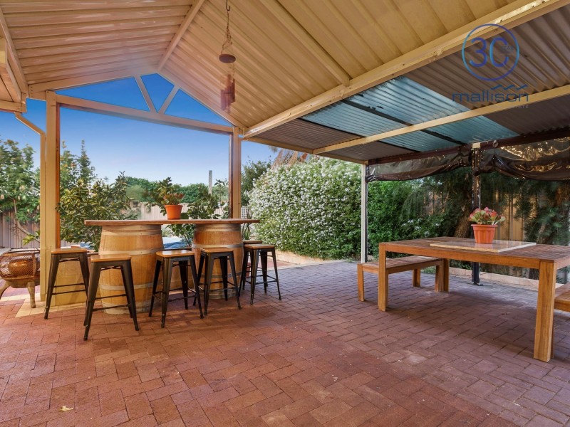 35 Ningaloo Way, Thornlie WA 6108