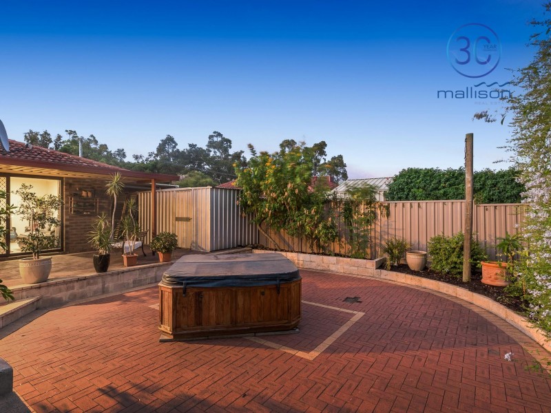 35 Ningaloo Way, Thornlie WA 6108