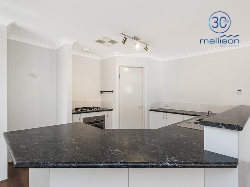 9 Bordeaux Parade, Piara Waters WA 6112