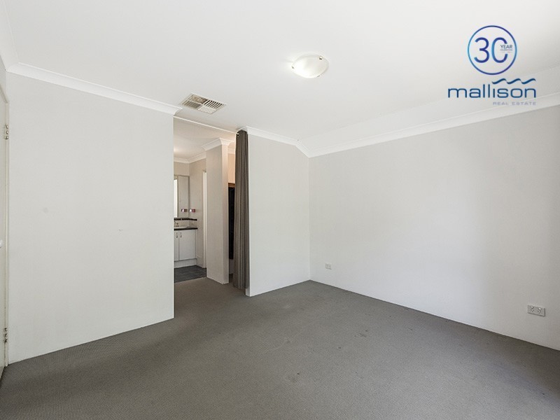 9 Bordeaux Parade, Piara Waters WA 6112