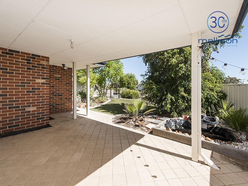 9 Bordeaux Parade, Piara Waters WA 6112