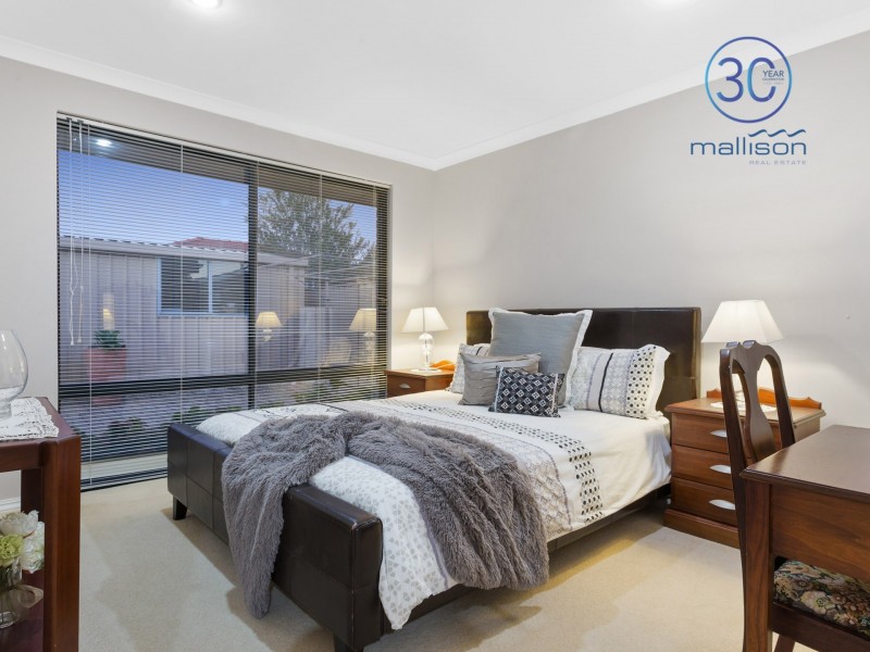 11 Raeside Way, Canning Vale WA 6155