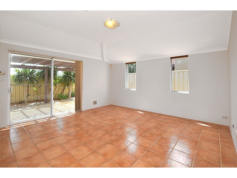 3/25 Ellesmere Circuit, Success WA 6164